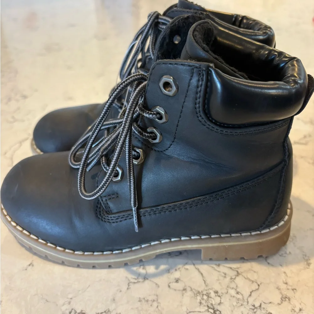 Boys Insulated Snow Boots Winter‎ Black Lace-Up Rugged Sole Kids SZ 13